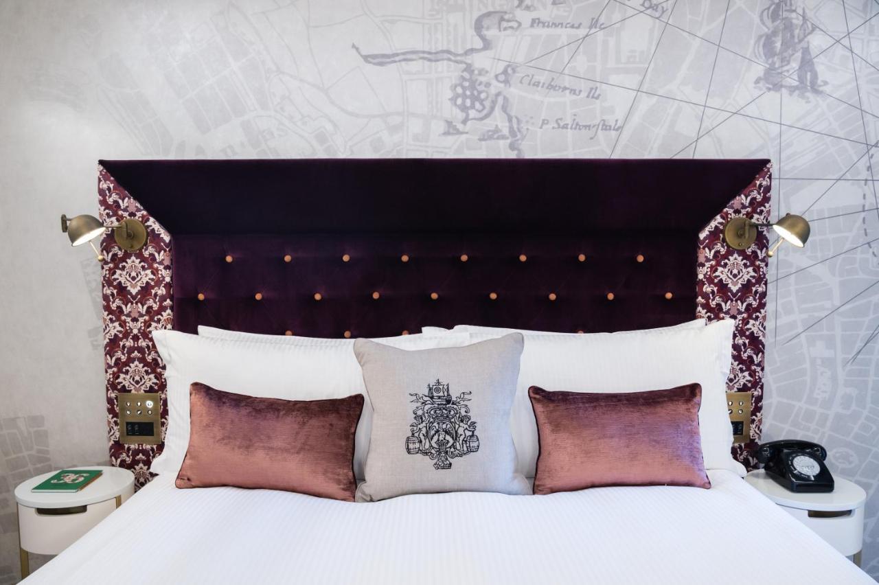 Vintry & Mercer Hotel - Small Luxury Hotels Of The World Londres Exterior foto A bedroom at The Ivy Hotel